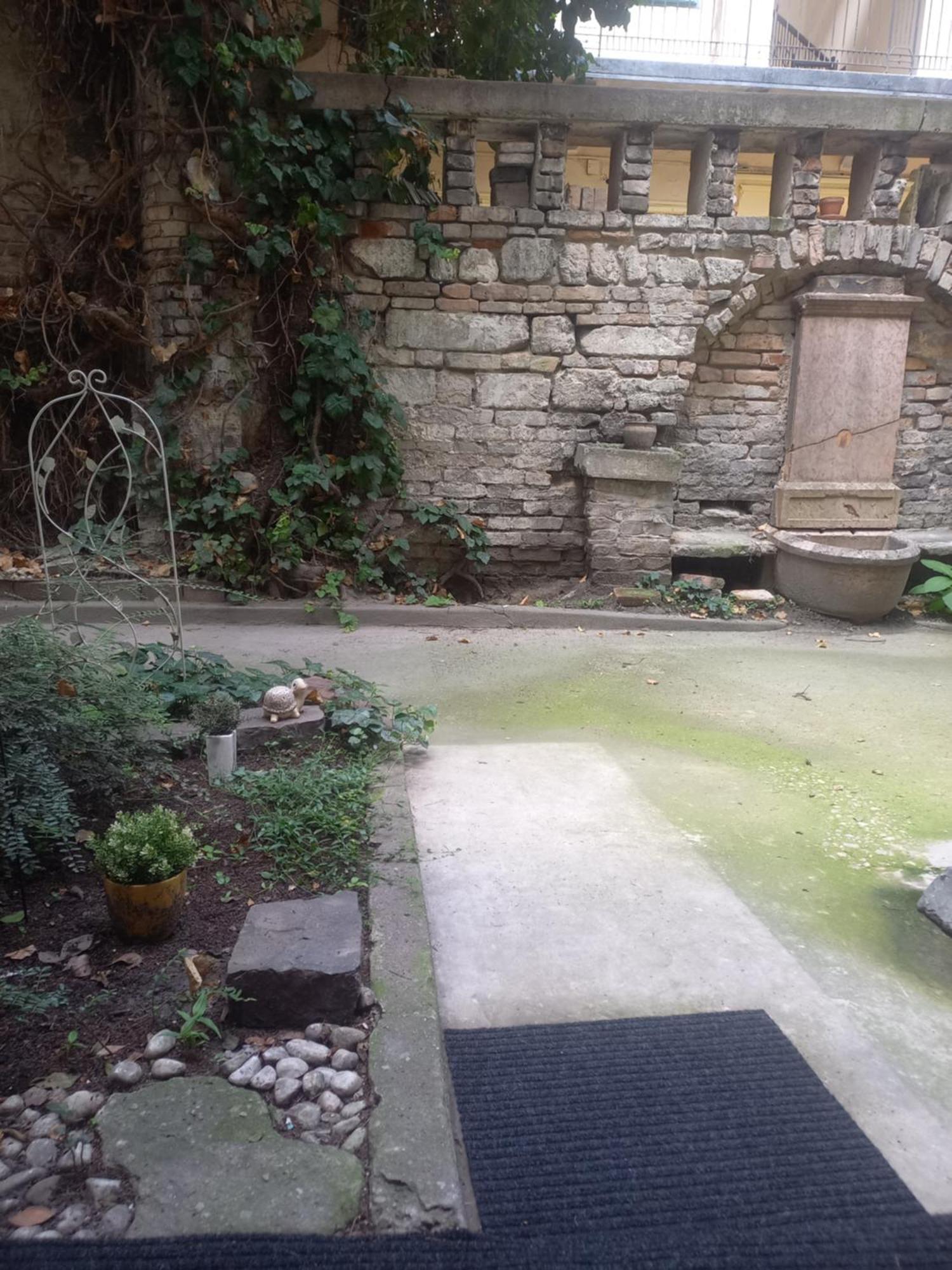 Central Boulevard Apartman Budapest Luaran gambar